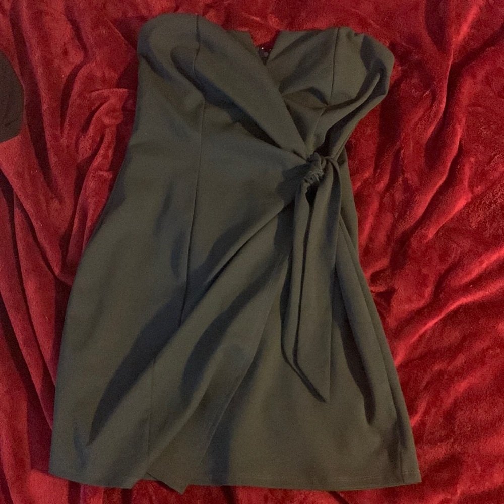 deep emerald green dress